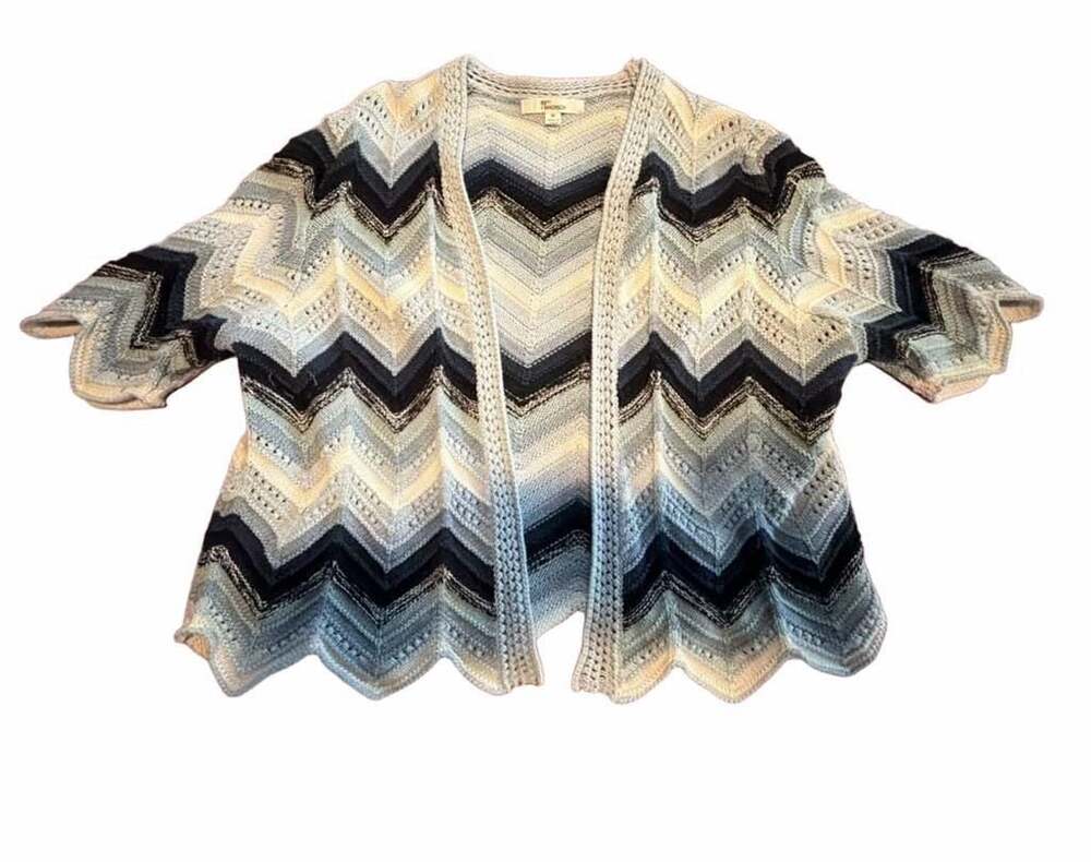 89th + Madison Blue Gray Zig Zag Chevron Open Front Cardigan Medium
